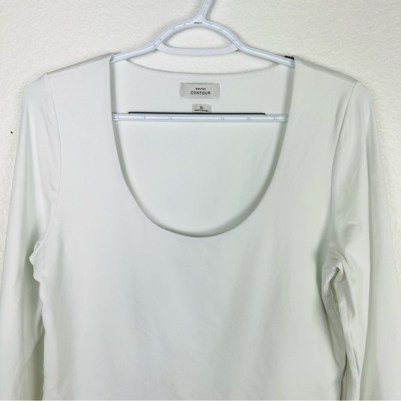 Aritzia Babaton contour long sleeve white crop top size XL - Picture 3 of 6